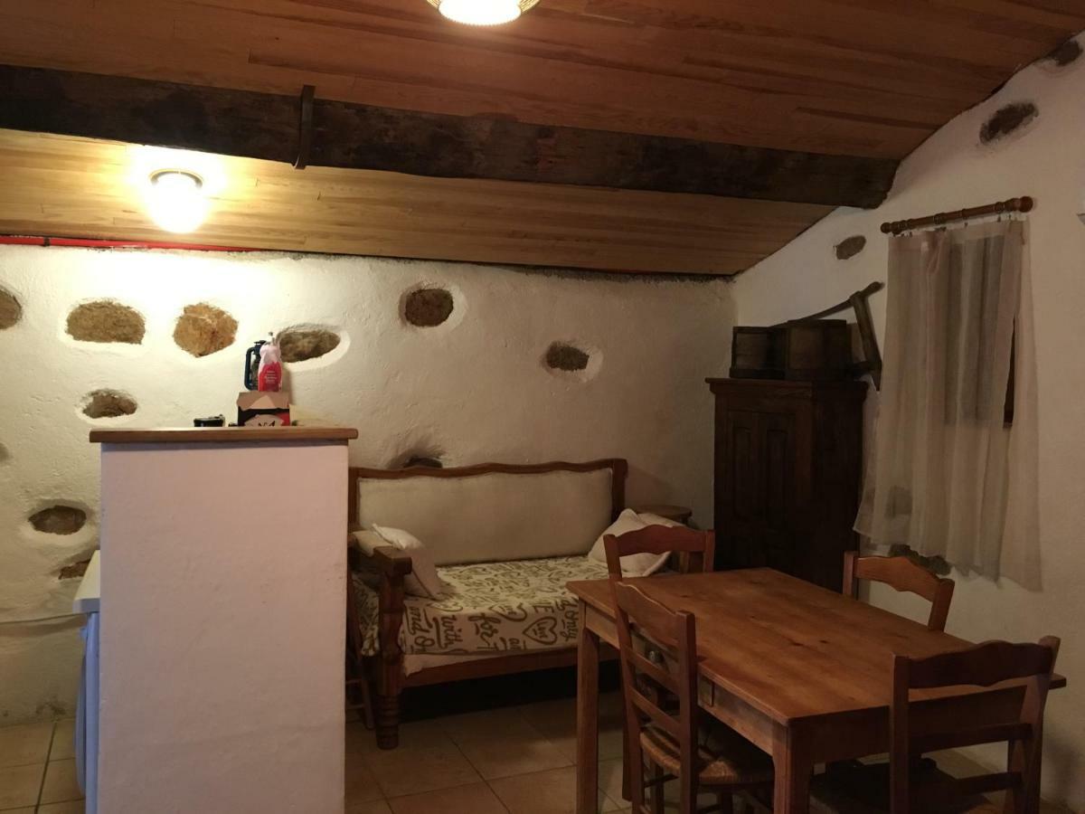 Caseddu Di Chjarastella Фигари Екстериор снимка